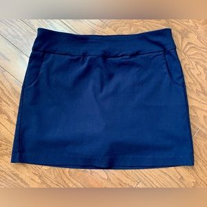 Excellent Condition Zac & Rachel Skort Size 10 Navy Blue Stretch CUTE!